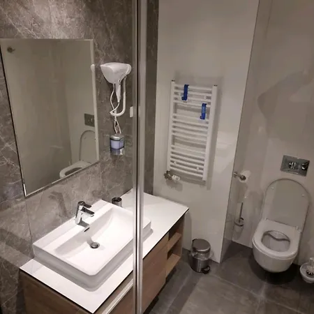 Waterfront Apartman *